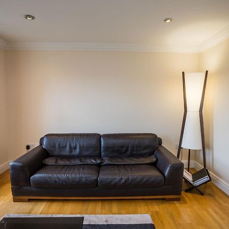 מלון Spacious, 3 Bed House For 6 In Central צ'סטר מראה חיצוני תמונה