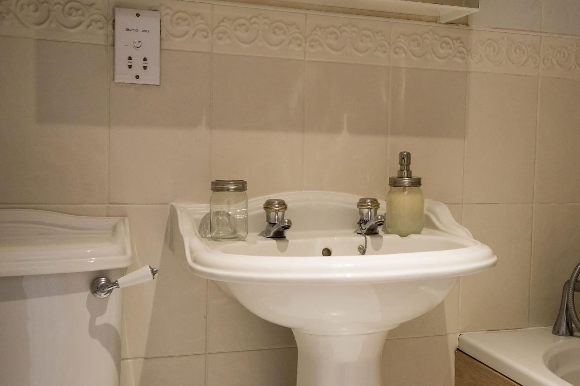 מלון Spacious, 3 Bed House For 6 In Central צ'סטר מראה חיצוני תמונה